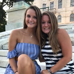 Meet your Posher, Chloe